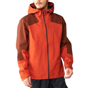 Veste de Pluie Hiver Homme en Laine Qualité Premium Respirante pour Extérieur et Urbain avec Coupe-Vent et Motif Lettres pour Jours de Pluie - Product Image 1