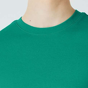 Camiseta Vintage Ecológica de Estilo Urbano Minimalista para Mujer, Diseñada para un Movimiento Relajado con Apariencia Fresca y un Toque Casual Equilibrado - Product Image 4