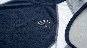 เสื้อกล้ามออกกำลังกายผู้ชาย โพลีเอสเตอร์ 100% 180gsm ราคาโรงงาน ผลิตจากวัสดุรักษ์โลก สไตล์ไฮสตรีท แห้งเร็ว ระบายอากาศได้ดี รับสกรีนโลโก้ - Product Image 5