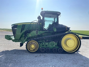 560 HP Track Tractor Built For Large Scale Farming And Heavy Tillage - Product Image 3