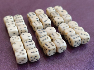 Dés de jeu en os et en corne, dés à six faces en os de buffle et de chameau, artisanat naturel - Product Image 2