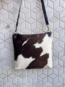 กระเป๋าหนังวัวแท้ทำจากขนสัตว์กระเป๋าสะพายข้างสำหรับผู้หญิงงานแฮนด์เมดสไตล์ตะวันตกดีไซน์ใหม่ - Product Image 5