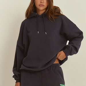 Conjunto Deportivo Personalizado para Mujer, Sudadera con Capucha y Pantalones Jogger de Poliéster y Algodón, Impresión DTG, Ropa Urbana de Dos Piezas - Product Image 3