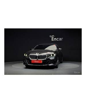 BMW Série 5 520i M Sport 2023, 31 991 km, boîte automatique, sièges en cuir, conduite à gauche, caméra de recul - Product Image 3