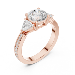 Anillo de Compromiso con Diamante Moissanite Redondo y Piedras Laterales en Forma de Trillón, Chapado en Oro Rosa sobre Plata de Ley, Anillo de Tres Piedras - Product Image 4