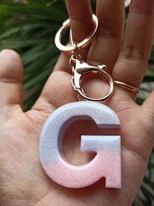 Llavero de Resina Hecho a Mano con Letras del Alfabeto, Llavero Personalizado con Nombre para Bolsos, Llaves y Regalos - Product Image 6