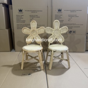Chaise pour enfants en rotin faite à la main pour la location d'événements de mariage, la décoration de fêtes d'anniversaire, la photographie, vente en gros - Product Image 1