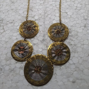 Collar con Colgante Aegishjalmr Vikingo Forjado a Mano, Cruz Celta, Talismán, Símbolo Religioso Cristiano, Joyería de Aleación para Hombre y Mujer - Product Image 1