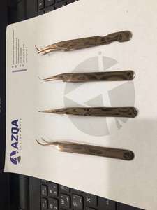 Ensemble de pinces à épiler pour extensions de cils en acier inoxydable de haute qualité, 2 pièces, avec pointes courbées pour un application professionnelle des cils - Product Image 2