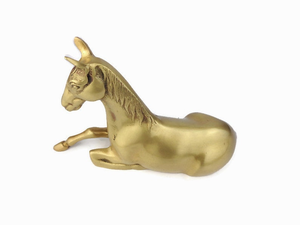 Figurine de cheval couché en laiton artisanal, sculpture élégante d'âne couché, statue équestre métallique détaillée, décoration d'intérieur - Product Image 4