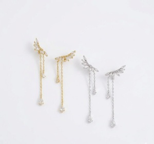 ต่างหูทองคำแท้ 14K รูปปีกนางฟ้า ประดับเพชรเลี้ยงในห้องปฏิบัติการ แบบห้อยระย้า ต่างหูแบบโซ่ ต่างหูสำหรับงานแต่งงาน ต่างหูแบบแชนเดอเลียร์สำหรับเจ้าสาว - Product Image 4