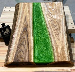 เขียงไม้เรซิ่นทนทานสำหรับใช้งานประจำวัน เขียงเสิร์ฟไม้เคลือบอีพ็อกซี่งานฝีมือสำหรับรับประทานอาหาร - Product Image 3