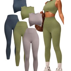 Ensemble de fitness pour femme avec soutien-gorge de sport sans dos, absorbant les chocs, grande taille, couleur personnalisée, et leggings ajustés, avec logo personnalisé pour le jogging - Product Image 1