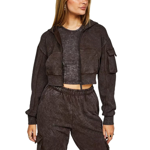 Conjuntos de chándal de forro polar cortado al por mayor con cremallera frontal, sudaderas cortas con capucha y pantalones de chándal hasta el tobillo para mujer - Product Image 6