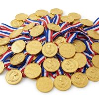 Médailles sportives personnalisées en alliage de zinc avec ruban, plaquées or et argent, récompenses métalliques 3D pour les événements de course de marathon