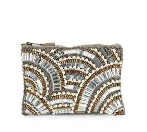 Pochette élégante brodée de perles de rocaille, motif floral artisanal complexe, perles petites et cousues à la main - Product Image 2