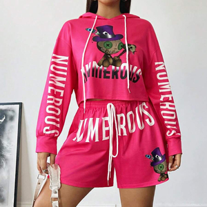 Ensemble tendance deux pièces : sweat à capuche et short pour femme, décontracté, en polaire écologique et respirant, avec imprimé motif, coupe classique, tenue de printemps - Product Image 2