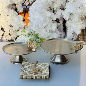 Bandeja de Servicio Moderna de Aluminio con Pedestal, Detalle de Pan de Oro, Plato para Frutas, Centro de Mesa Decorativo, Decoración de Mesa para Fiestas, Reciclable - Product Image 3
