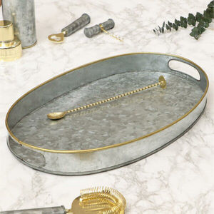 Bandeja ovalada clásica de metal galvanizado con asas y patas, estilo vintage, bandeja decorativa de hierro para uso en hoteles y restaurantes. - Product Image 3