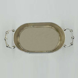Cuba para Bebidas Ovalada de Metal Plateado Martillado con Patas de Bola, Asas Adornadas con Cuentas, Elegante Vajilla para Bodas y Fiestas - Product Image 4