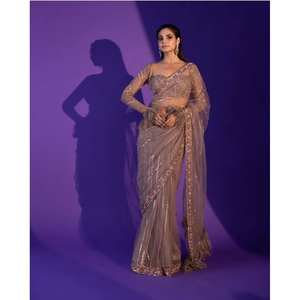Saree de fête de créateur avec Dori et Zari en tenue de club - Product Image 5