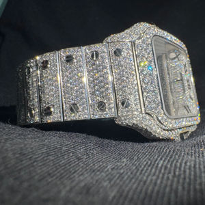 Reloj de Lujo de Diseño Cuadrado de Alta Gama con Moissanita VVS Dorada y Cuarzo, Resistente al Agua, para Hombre, con Diamantes, ODM/OEM, Envío desde EE. UU. y Reino Unido - Product Image 1