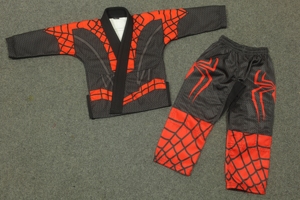 Kimono de Jiu-Jitsu Brésilien pour Adultes Style Spider-Man |   Uniforme d'arts martiaux BJJ personnalisé pour super-héros, pantalon assorti en polyester/coton - Product Image 2