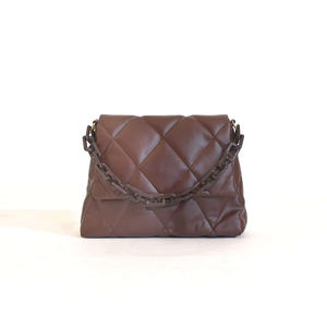 Stylish Women's Handbag with Quilted Diamond Design Durable Genuine Leather Chain Decoration Large Capacity for All Essentials - Product Image 1