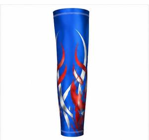 Manchons de cyclisme personnalisés bleus géométriques en polyester 140g avec trou pour le pouce, imprimés sérigraphiés, protection anti-UV, logo frontal, unisexe - Product Image 3