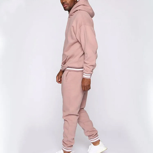 Ensemble de survêtement rose à capuche pour homme, coupe décontractée, manches longues, couleur unie, pantalon à cordon avec poches latérales, idéal pour l'automne - Product Image 4