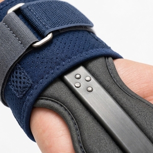 Agarraderas de Gimnasia Avanzadas para Barras Asimétricas con Diseño Ergonómico para un Ajuste Seguro, Uso Cómodo y Rendimiento Atlético Mejorado - Product Image 6