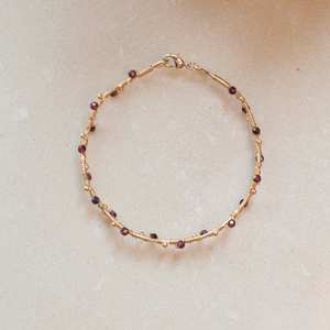 กำไลข้อมือรูปทรงหยักประดับพลอยโกเมน ดีไซน์เรียบหรูสำหรับสาวๆ ผู้หญิง ของขวัญวันเกิด ทำจากเงินแท้ 925 ชุบทอง 14k - Product Image 2