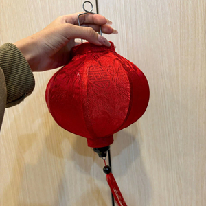 Juego de 8 Faroles de Seda Vietnamitas: Decoración Jacquard Hecha a Mano (35cm, 40cm, 45cm) - Product Image 1