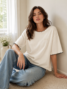 Camiseta de algodón premium para mujer de marca privada con ribete en contraste, camiseta de uso diario para mujer, ropa de boutique de fábrica con borde en contraste personalizado - Product Image 4