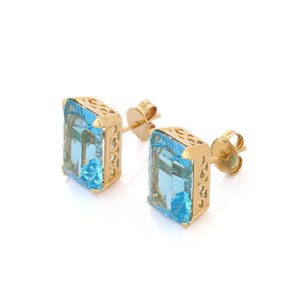 14.65 Ct Blue Topaz Asscher Cut Stud Earrings in 18K Yellow Gold - Product Image 2