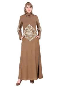 Abaya Hijab ample et modeste en polyester brodé marron uni, robe longue à manches longues pour femme musulmane avec poche pour un usage quotidien - Product Image 1