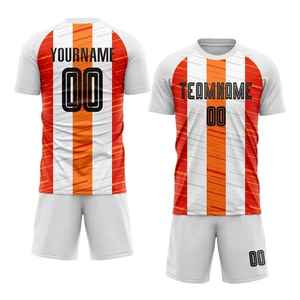 Uniforme de Fútbol de Estilo Único, Ropa de Práctica, Servicio OEM, para el Mercado Global de Ropa Deportiva, con Diseño de Rayas - Product Image 1