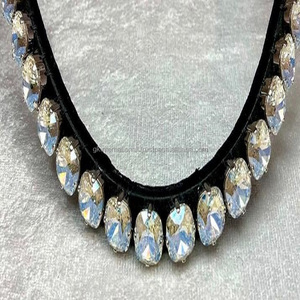 ที่กำหนดเองคลื่นรูปร่างสีดำพรีเมี่ยมหนังม้าคิ้วสายรัดแฮนด์เมด Bling คิ้วด้วยประกายรอบคริสตัลใส Bling - Product Image 5