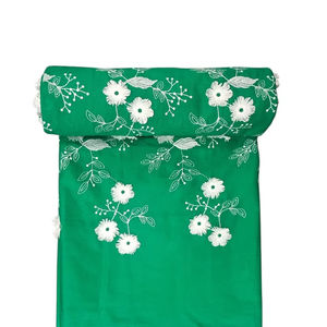 Tela tejida bordada con apliques florales de algodón ecológico de alta demanda para confección de vestidos, blusas Kurti para mujeres y niñas. - Product Image 1