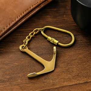 Porte-clés Ancre en Laiton Massif Forme 3D Fait Main Léger Tendance Luxe Nautique Marin Mousqueton - Fête des Pères Fête des Mères - Product Image 1