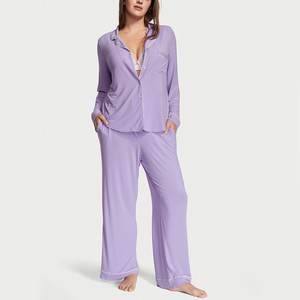 Pijama de Satén para Mujer, Elegante y Cómodo, Conjunto de Dos Piezas - Product Image 2