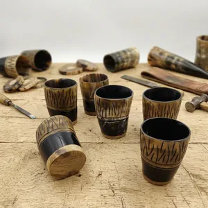 Verre artisanal sculpté en corne de bœuf pour boire, tasse de luxe polie naturelle authentique, logo personnalisé gravé à des prix compétitifs - Product Image 1