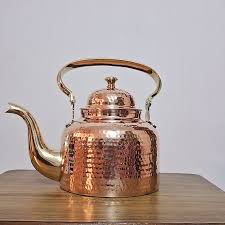 Tetera de Cobre Ecológica Premium con Tapa y Asa, Capacidad de 1 Litro, para Hervir Agua y Preparar Té en la Cocina - Product Image 4