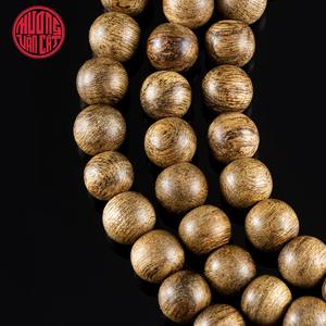 สร้อยข้อมือไม้กฤษณามาเลเซีย 108 เม็ด ขนาด 6 มม. แบบจมตัวเล็กน้อย – ไม้กฤษณาธรรมชาติมาเลเซียคุณภาพสูงสำหรับสวดมนต์ - Product Image 3