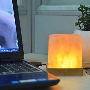 Lampe en sel rose de l'Himalaya de qualité supérieure, naturelle, brute, moderne, lumière de table, éclat chaud, inspirée du Feng Shui, décoration d'intérieur - Product Image 2