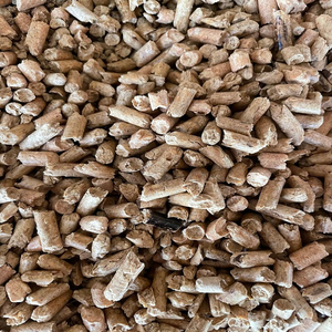 Granulés de bois de pin de qualité supérieure en vrac pour la vente en gros aux partenaires de la chaîne d'approvisionnement internationale - Product Image 6