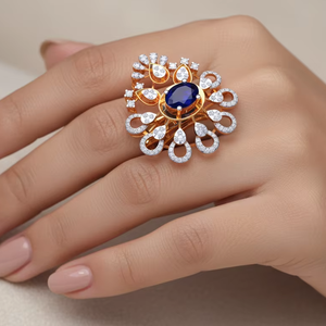 Bague de cocktail florale en saphir bleu royal, bijoux de mode en or pour mariage et fiançailles - Product Image 3