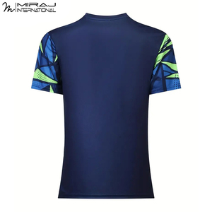 Camiseta Deportiva para Hombre con Estampado Geométrico Vibrante, Tejido de Secado Rápido que Absorbe la Humedad, para Entrenamiento en el Gimnasio, Sublimada - Product Image 2
