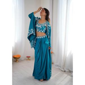 Ensemble dhoti, shrug et choli de créateur – Tenue ethnique élégante pour femme, idéale pour les mariages, les fêtes, les festivals et les occasions traditionnelles - Product Image 4