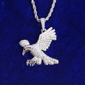 Pendentif Aigle Moissanite Iced Out Plaqué Or 18K, Bijou Thème Luxe, Pendentif Oiseau Volant, Bijou Hip Hop, Pendentif Animal - Product Image 5